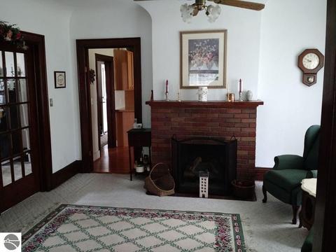 420 E Cedar St, Standish, MI 48658 photo 8