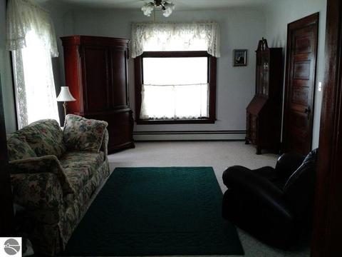 420 E Cedar St, Standish, MI 48658 photo 5