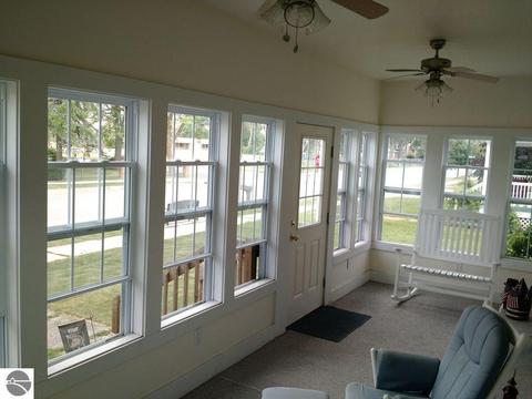 420 E Cedar St, Standish, MI 48658 photo 12