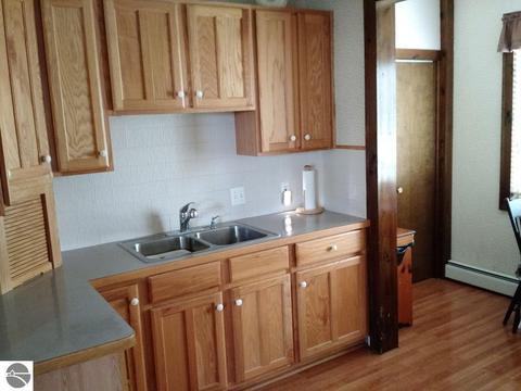 420 E Cedar St, Standish, MI 48658 photo 9
