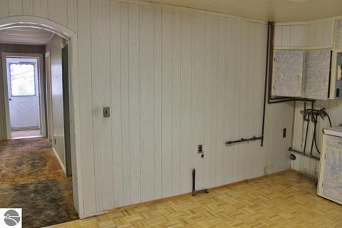 224 S Brown St, Ithaca, MI 48847 photo 9