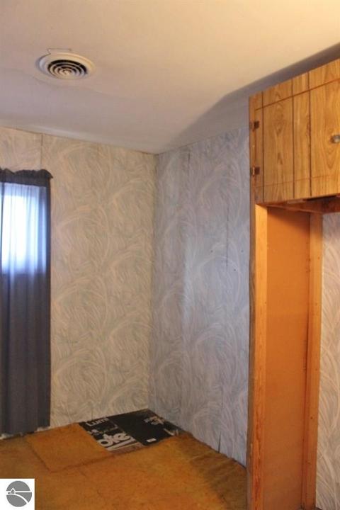 224 S Brown St, Ithaca, MI 48847 photo 11