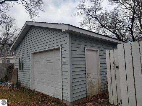 212 S State, Twining, MI 48766 photo 4