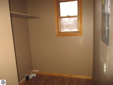 5399 E Fremont Rd, Shepherd, MI 48883 photo 9
