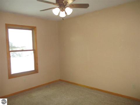 5399 E Fremont Rd, Shepherd, MI 48883 photo 7