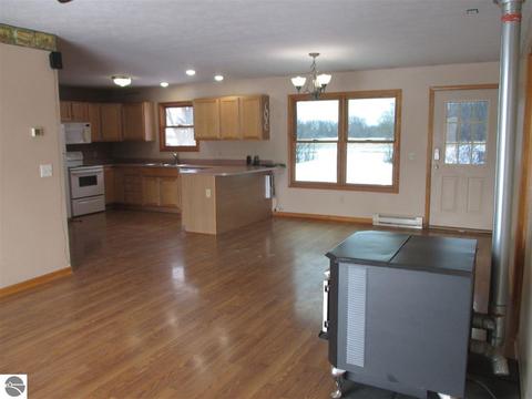5399 E Fremont Rd, Shepherd, MI 48883 photo 2