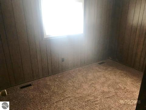 610 S Main St, Ithaca, MI 48847 photo 8