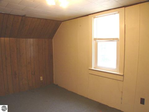 213 W Newark St, Ithaca, MI 48847 photo 15
