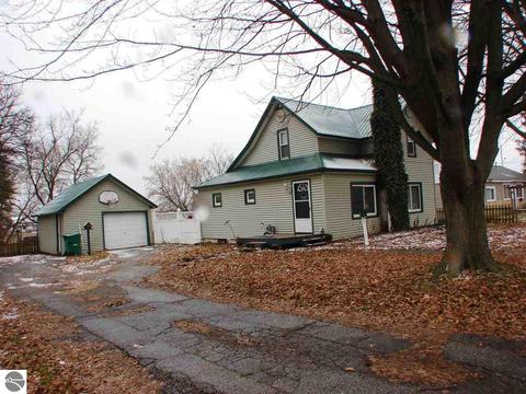 213 W Newark St, Ithaca, MI 48847 photo 1