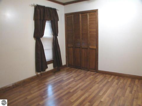 213 W Newark St, Ithaca, MI 48847 photo 13