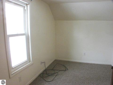 213 W Newark St, Ithaca, MI 48847 photo 16