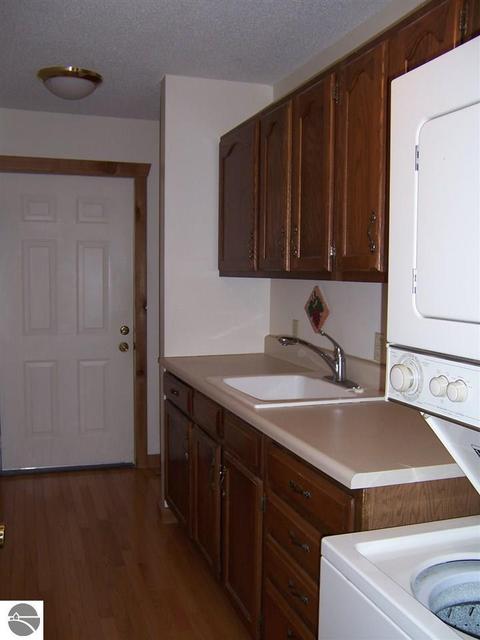 4564 Hamilton Way, Gladwin, MI 48624 photo 8