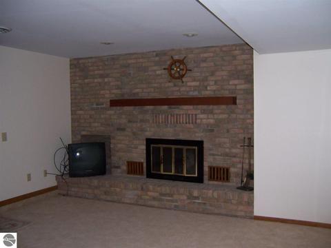 4564 Hamilton Way, Gladwin, MI 48624 photo 17