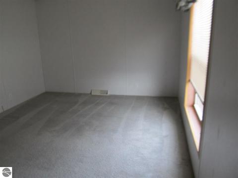 2915 E River Rd, Mount Pleasant, MI 48858 photo 21