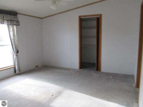 2915 E River Rd, Mount Pleasant, MI 48858 photo 28