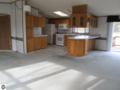 2915 E River Rd, Mount Pleasant, MI 48858 photo 14