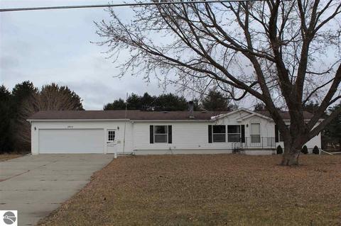 2915 E River Rd, Mount Pleasant, MI 48858 photo 1