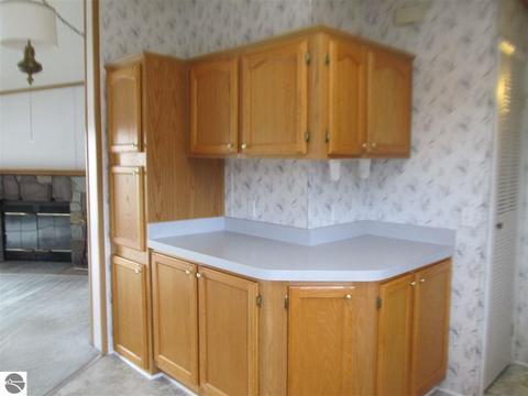 2915 E River Rd, Mount Pleasant, MI 48858 photo 11