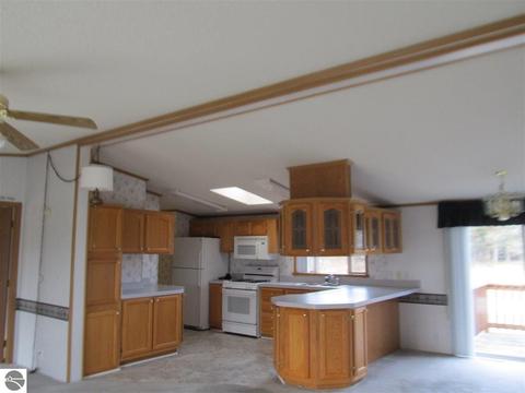 2915 E River Rd, Mount Pleasant, MI 48858 photo 16