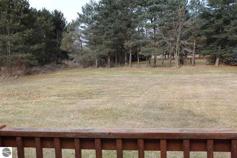 2915 E River Rd, Mount Pleasant, MI 48858 photo 38