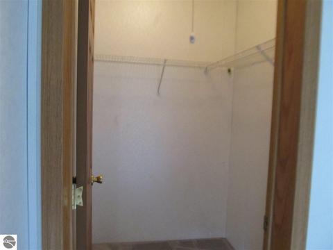 2915 E River Rd, Mount Pleasant, MI 48858 photo 27