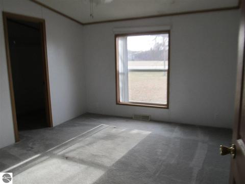 2915 E River Rd, Mount Pleasant, MI 48858 photo 20