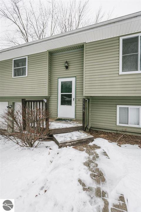 1571 Pine Tree Rd, Grawn, MI 49637 photo 23