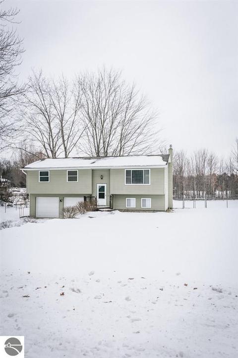 1571 Pine Tree Rd, Grawn, MI 49637 photo 26