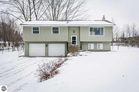 1571 Pine Tree Rd, Grawn, MI 49637 photo 25