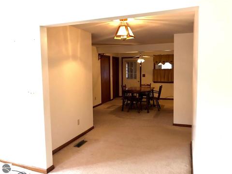 210 Maple, Sterling, MI 48659 photo 15