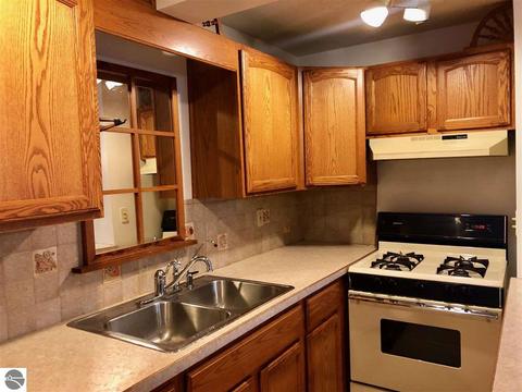 210 Maple, Sterling, MI 48659 photo 12