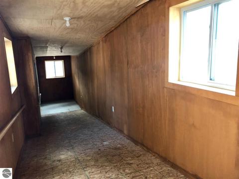 210 Maple, Sterling, MI 48659 photo 27