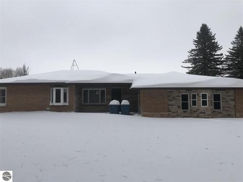 2171 S Bard Rd, Gladwin, MI 48624 photo 1