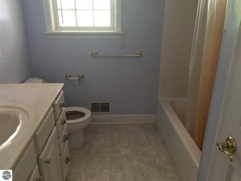781 E Shetland Trl, Cedar, MI 49621 photo 9