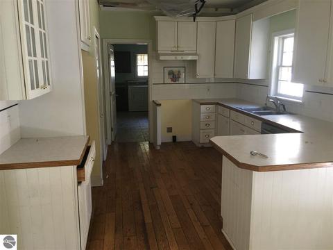 781 E Shetland Trl, Cedar, MI 49621 photo 4