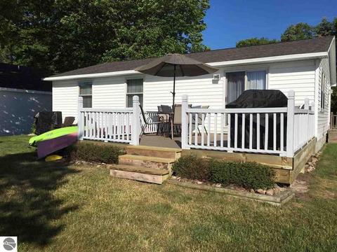 400 N Huron Ave, Au Gres, MI 48703 photo 3