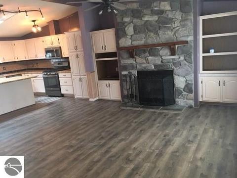 950 E Pickard Rd, Mount Pleasant, MI 48858 photo 4