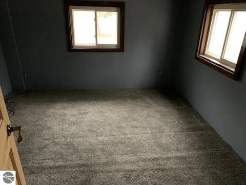 10387 W Buchanan Rd, Sumner, MI 48889 photo 6
