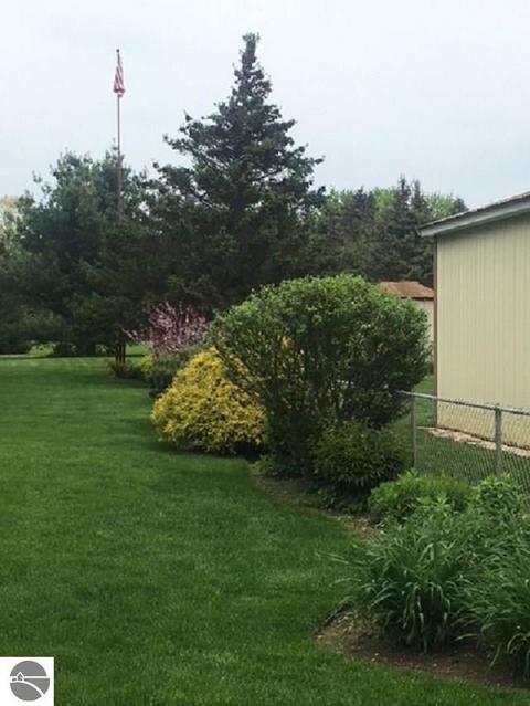 4889 E Valley Rd, Mount Pleasant, MI 48858 photo 35