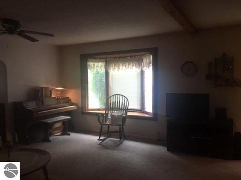 4889 E Valley Rd, Mount Pleasant, MI 48858 photo 6