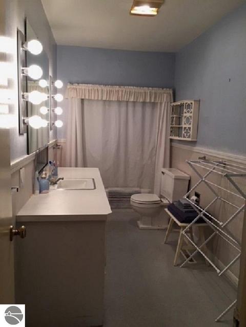 4889 E Valley Rd, Mount Pleasant, MI 48858 photo 15