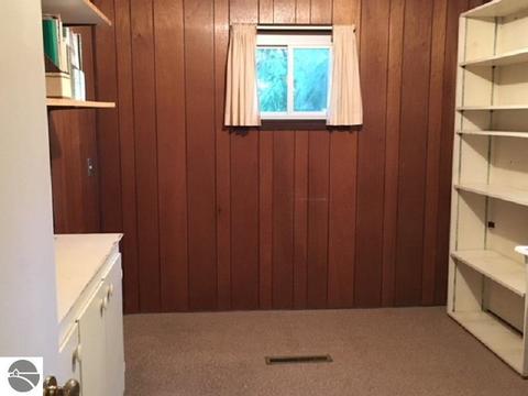 4889 E Valley Rd, Mount Pleasant, MI 48858 photo 16