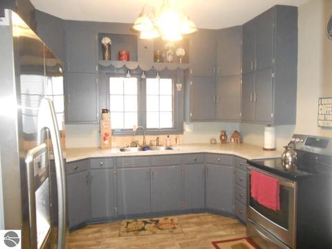 520 Pine Ave, Alma, MI 48801 photo 7