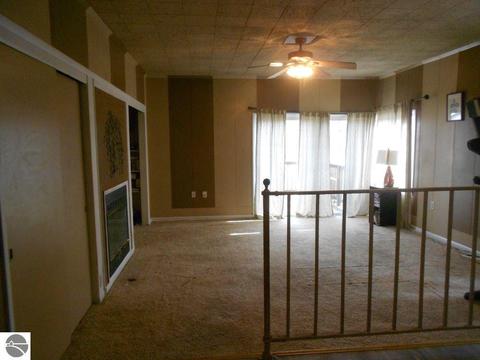 520 Pine Ave, Alma, MI 48801 photo 11