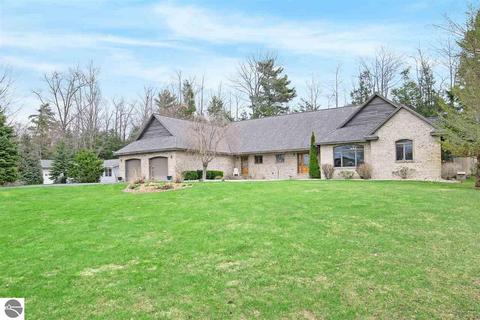 6747 E Harbor Dr, Elk Rapids, MI 49629 photo 4