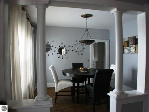 609 E Center St, Ithaca, MI 48847 photo 6