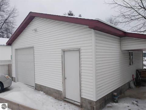 324 S Water St, Au Gres, MI 48703 photo 4