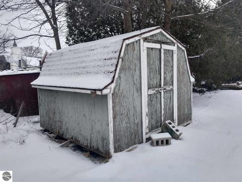 324 S Water St, Au Gres, MI 48703 photo 6
