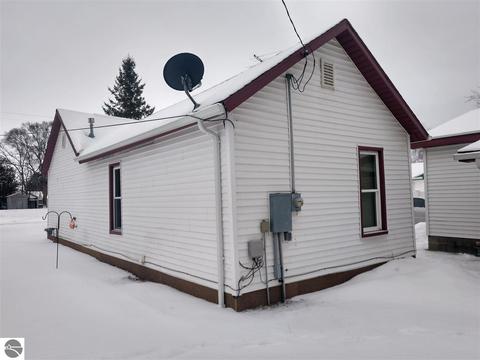 324 S Water St, Au Gres, MI 48703 photo 5