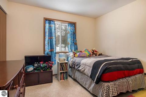 10075 Rose St, Interlochen, MI 49643 photo 11